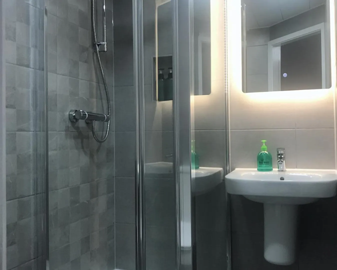 Arrandale Guest House EDI